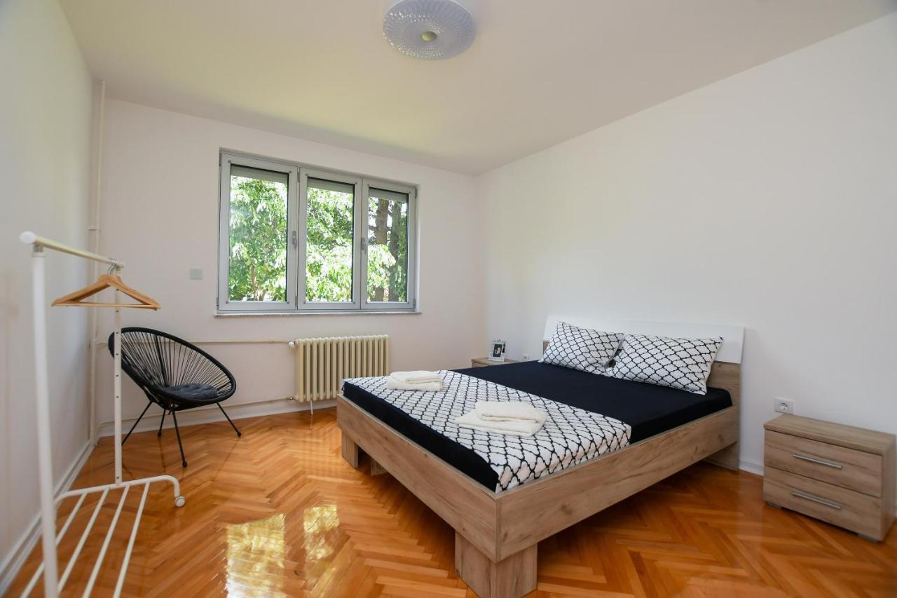 Apartament Pavlovic *